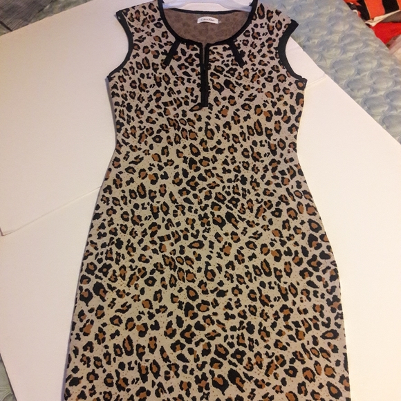 Calvin Klein Cheetah Dress size M Stretch Sweater - Picture 3 of 8